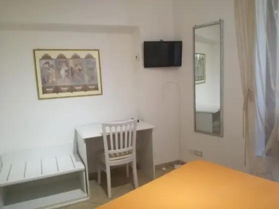 Tek Büyük Yataklı Oda