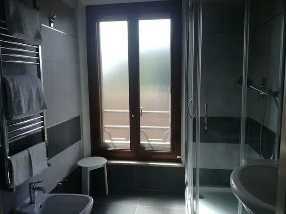 Üç Kişilik Oda