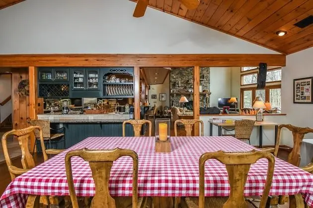 Ev, Birden Çok Yatak, Sıcak Su Havuzu, Dağ Manzaralı