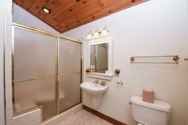 Ev, Birden Çok Yatak, Sıcak Su Havuzu, Dağ Manzaralı