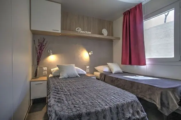 Deluxe Karavan, 2 Yatak Odası, Teras, Bahçe Manzaralı