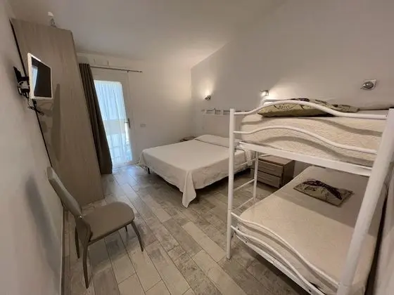 Deluxe Dört Kişilik Oda, 1 Yatak Odası