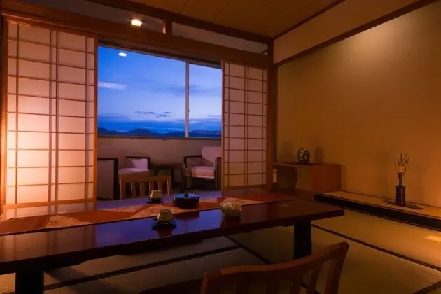 Traditional Oda (Japanese Style for 5 Guests)