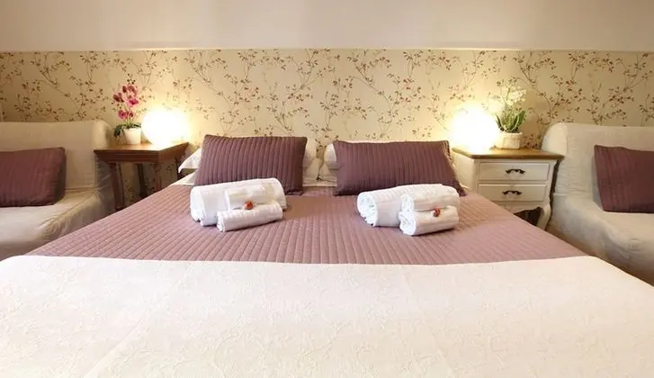 Tek Büyük Yataklı Oda (with 1 extra bed)