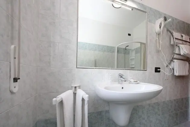 Tek Büyük Yataklı Oda, Bahçe Manzaralı