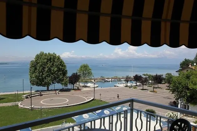 Tek Büyük Yataklı Oda, Göl Manzaralı, Göl Kenarı