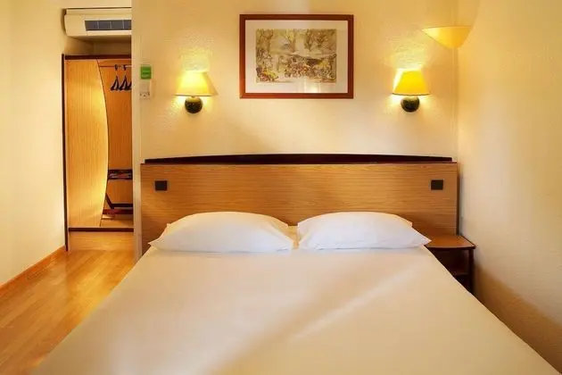 Standard Oda, 1 Çift Kişilik Yatak