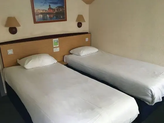 Standard Oda, 2 Tek Kişilik Yatak