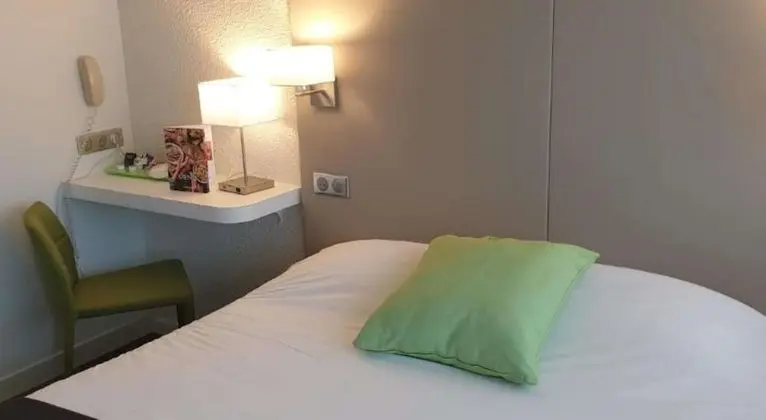 Standard Oda, 1 Çift Kişilik Yatak