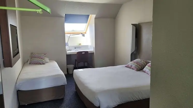 Next Generation, Junior Oda, 1 Çift Kişilik Yatak