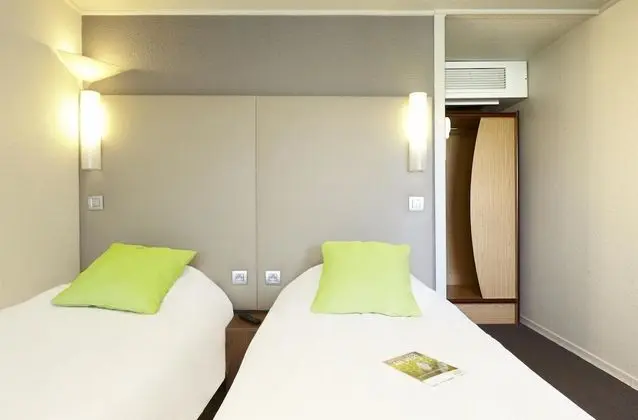 Standard Oda, 2 Tek Kişilik Yatak
