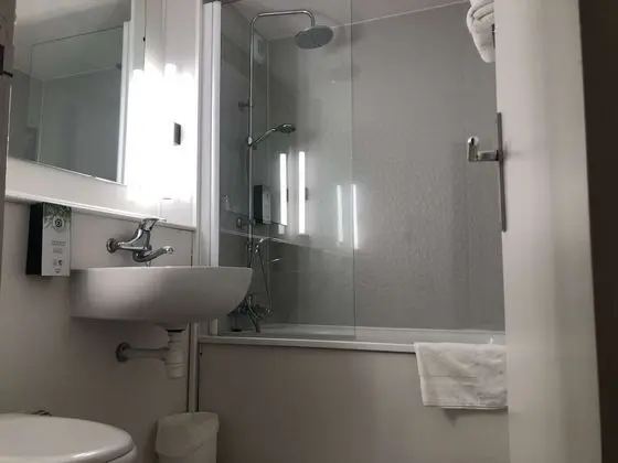 Standard Oda, 1 Çift Kişilik Yatak