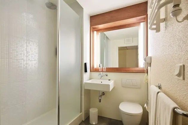 Standard Oda, 1 Çift Kişilik Yatak