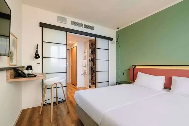 Standard Oda, 1 Çift Kişilik Yatak