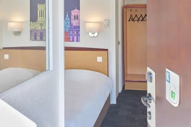 Standard Oda, 2 Tek Kişilik Yatak