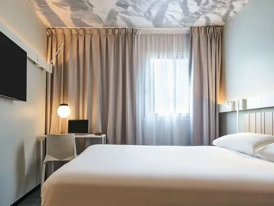 Standard Oda, 1 Çift Kişilik Yatak