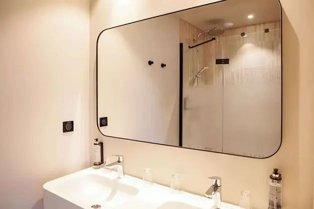 Junior Süit, 1 En Büyük (King) Boy Yatak ve Çekyat