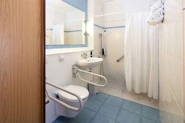 Standard Oda, 2 Tek Kişilik Yatak (1 Junior Bed up to 10 years)