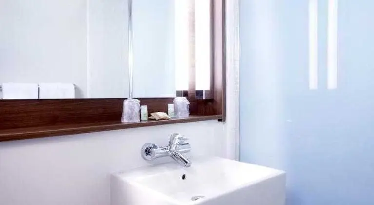 1 Çift Kişilik Veya 2 Tek Kişilik Yatak Standard