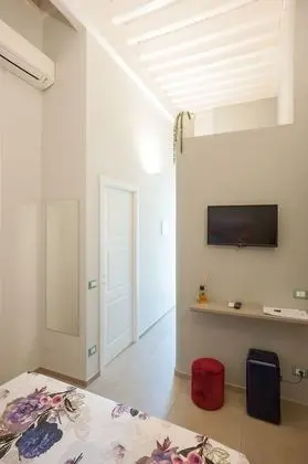 Design Tek Büyük Yataklı Oda, Balkon