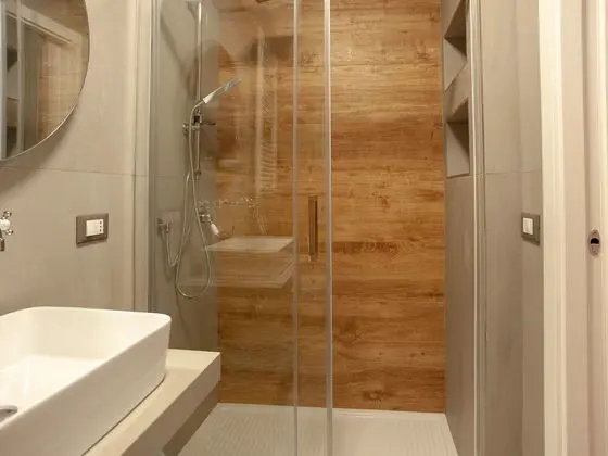 Design Tek Büyük Yataklı Oda, Balkon