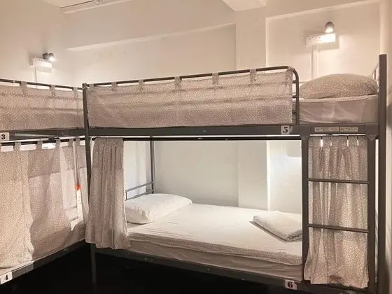 Ortak Ranzalı Oda, Sadece kadınlar için (2 Beds in 12 Beds)