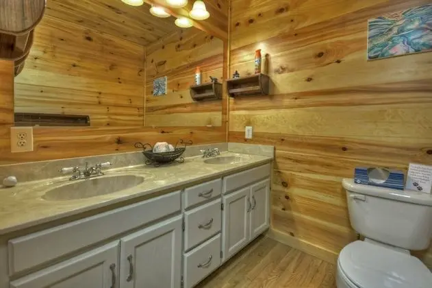 Kulübe (Campbell's Cozy Cabin)