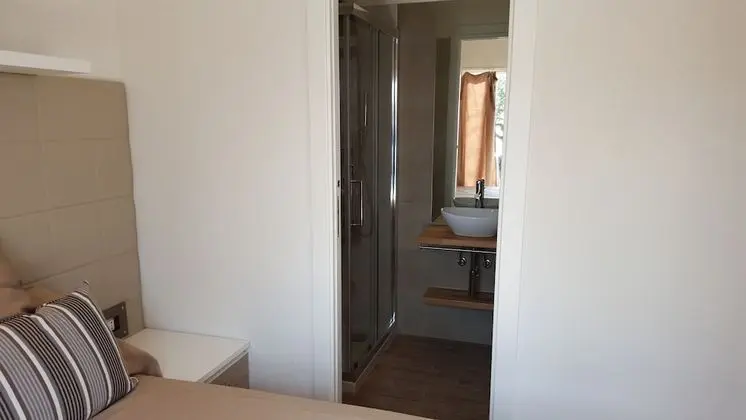 Superior Karavan, Göl Manzaralı