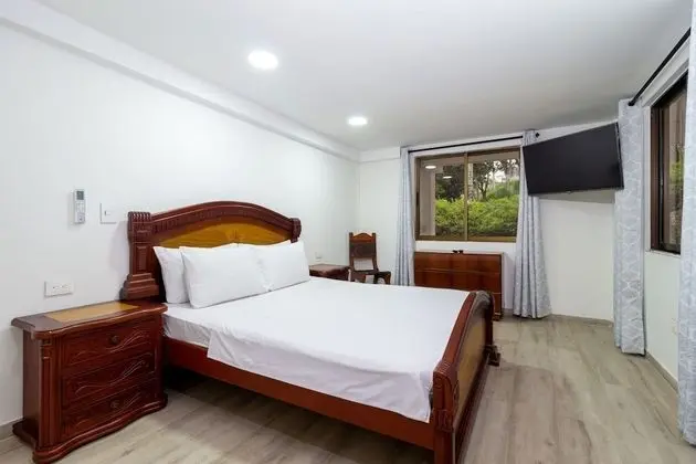 Economy Tek Büyük Yataklı Oda