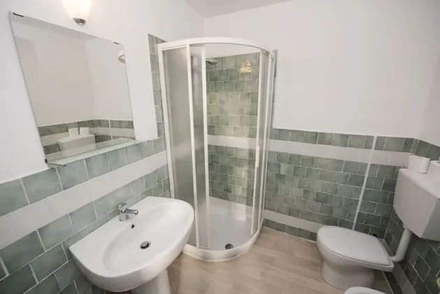 Basic Apart Daire, 4 Yatak Odası