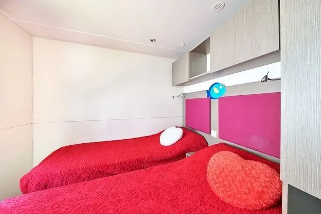 Karavan, 2 Yatak Odası, Havuz Kullanımı