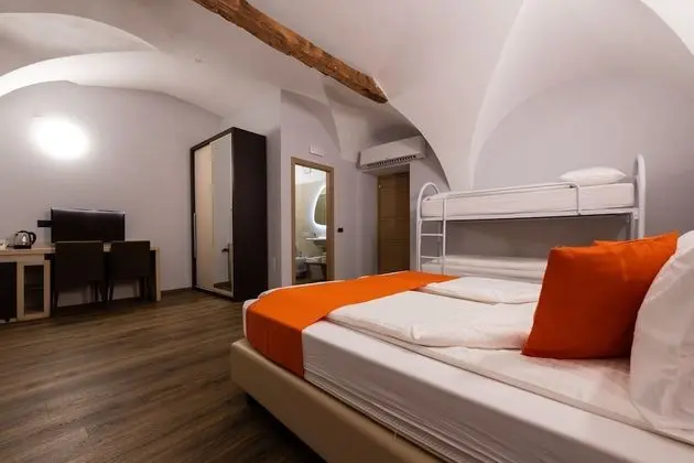 Family Dört Kişilik Oda