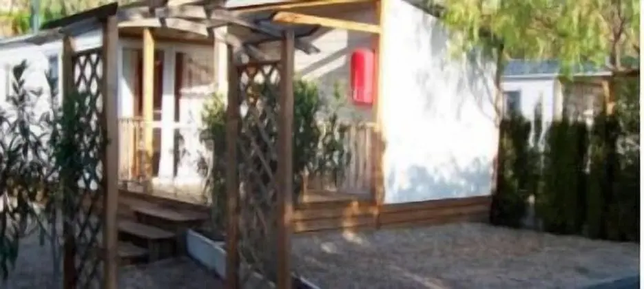 Bungalov (2 adults + 2 children)
