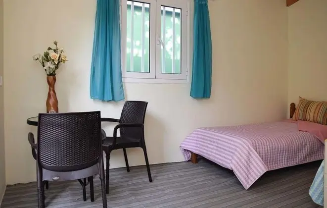 Bungalow with shared WC
