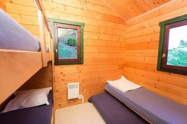 Dağ Evi, Ortak Banyo (Laura)