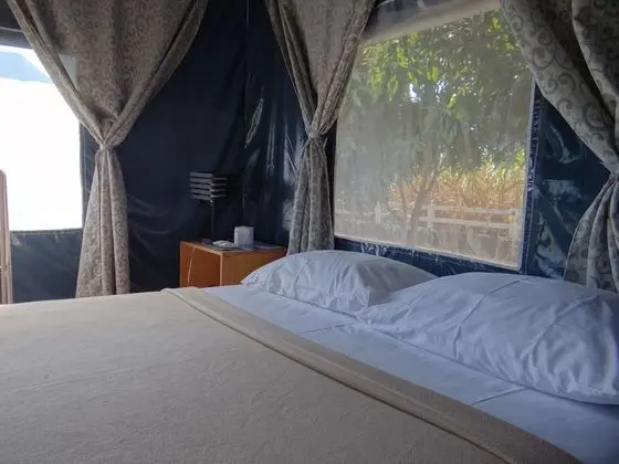 VIP Tent for 1 Person (Breakfast and Dinner Included)