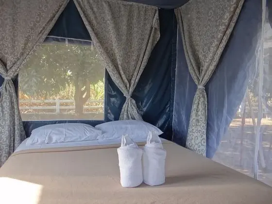 VIP Tent (Breakfast and Dinner Included)