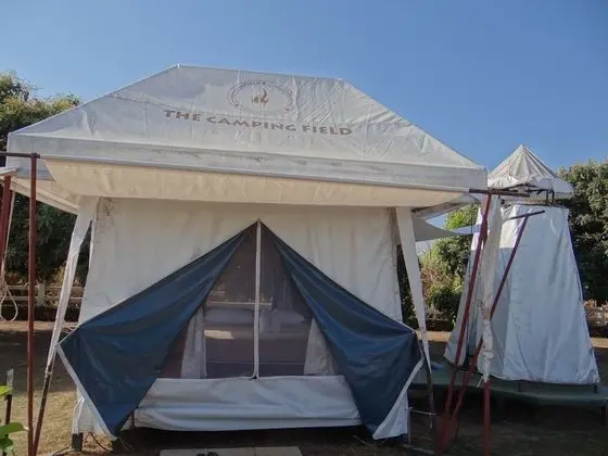 VIP Tent (Breakfast and Dinner Included)