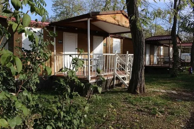 Bungalov (2 Adults - No Kitchen)