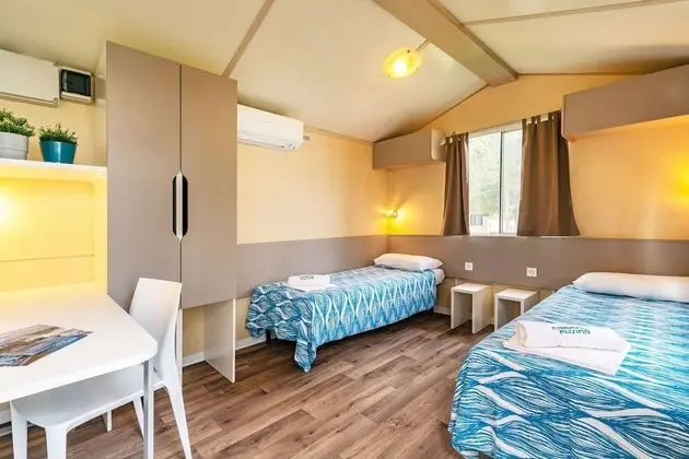 Basic Karavan, 2 Tek Kişilik Yatak, Özel Banyo