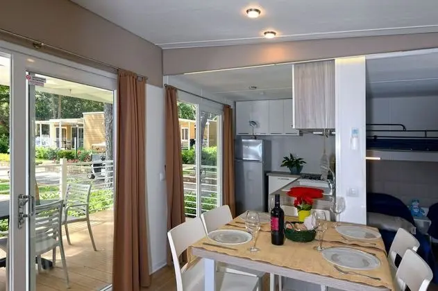 Bungalov (Trendy)