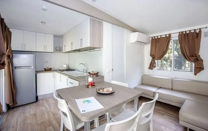 Bungalov (Trendy)