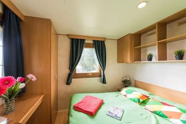 Karavan, 2 Yatak Odası, Bahçe Manzaralı