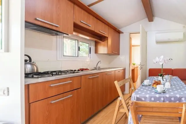 Karavan, 2 Yatak Odası, Bahçe Manzaralı