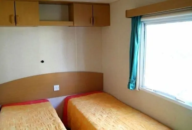 Economy Karavan, 2 Banyolu