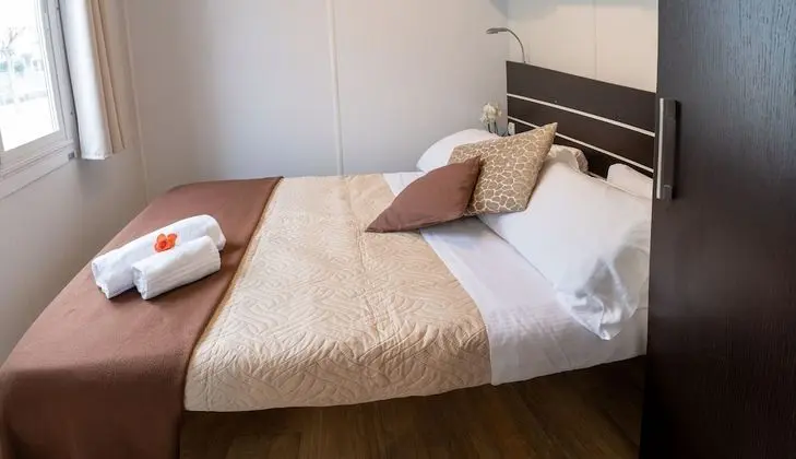 Karavan (6 adults)