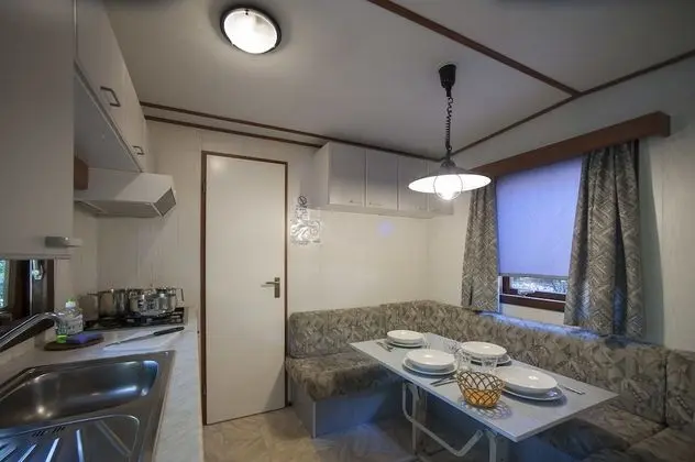 Standard Karavan (4 adults)