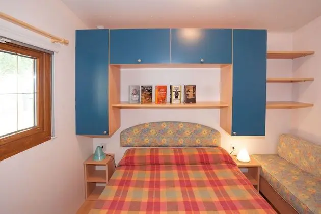 Standard Karavan (3 Adults + 1 Child)