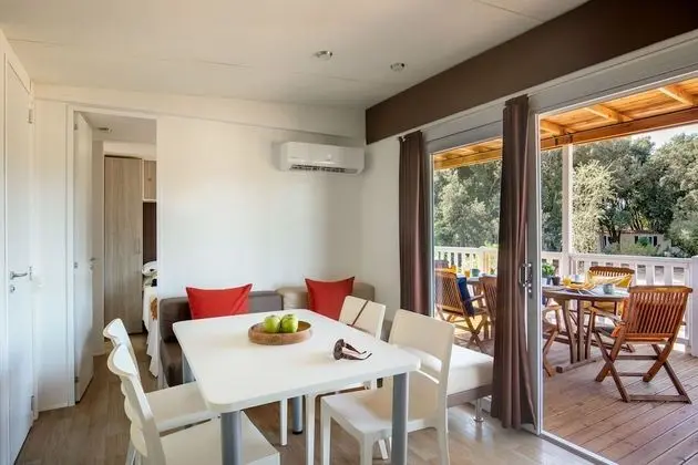 Deluxe Kır Evi