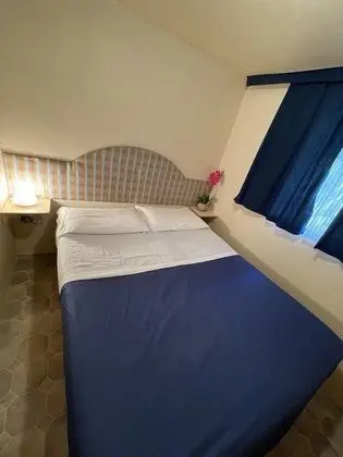 Standard Karavan, Teras